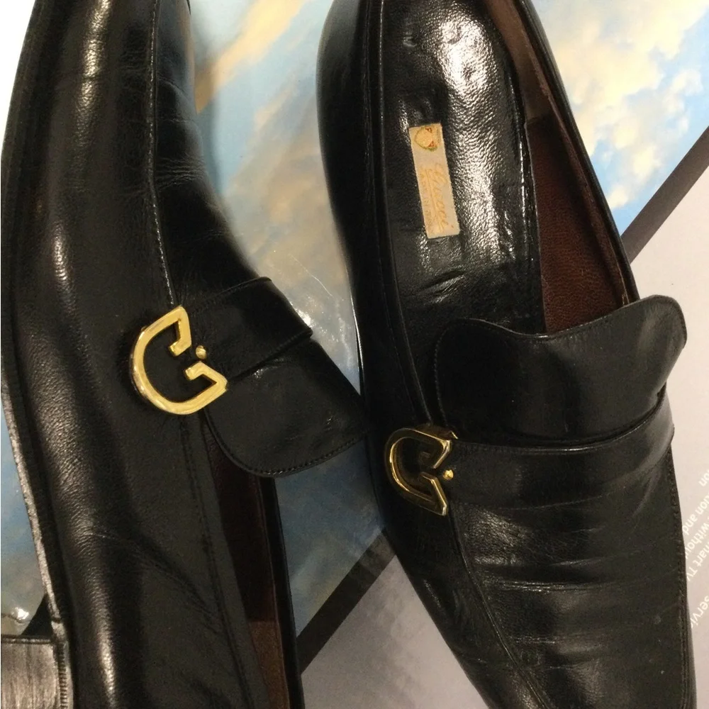 Gucci Black Leather Loafers with Gold G Buckle